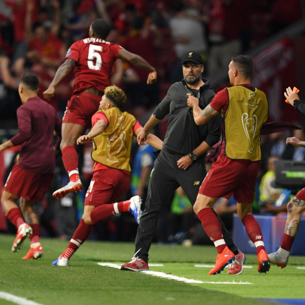 他在比赛初 他在比赛初