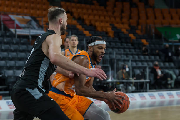 原本被寄予 原本被寄予