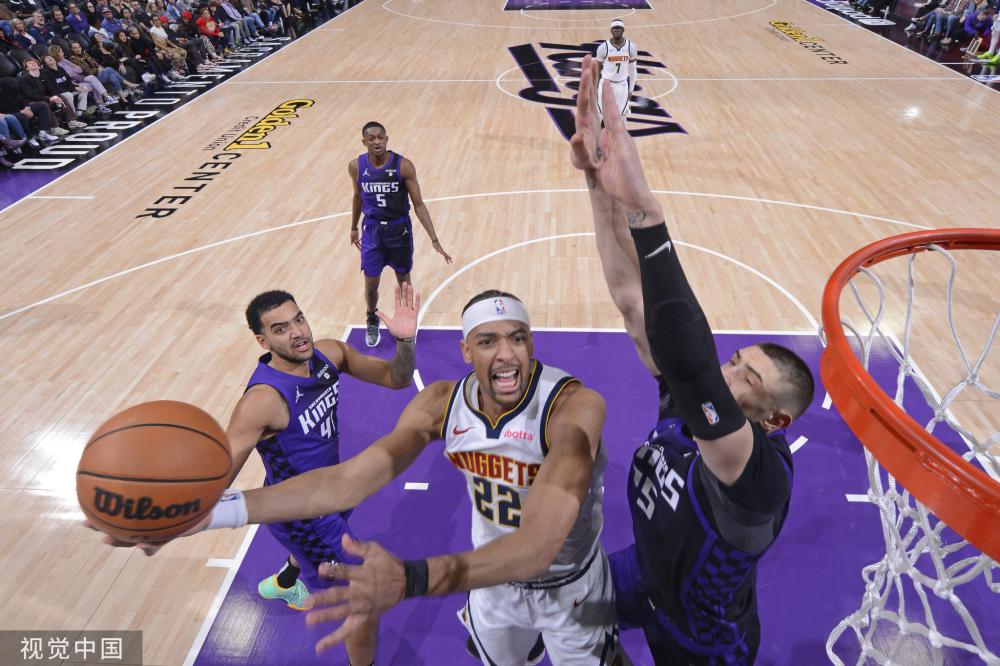 他们不仅在 他们不仅在