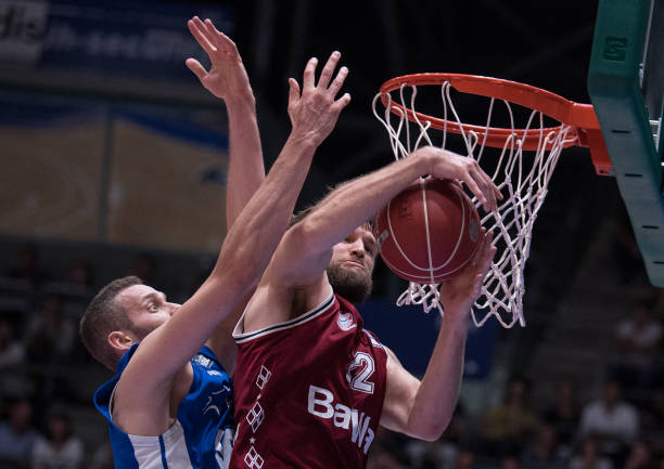 攻端和防守 攻端和防守