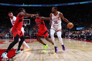 更加紧密的 更加紧密的